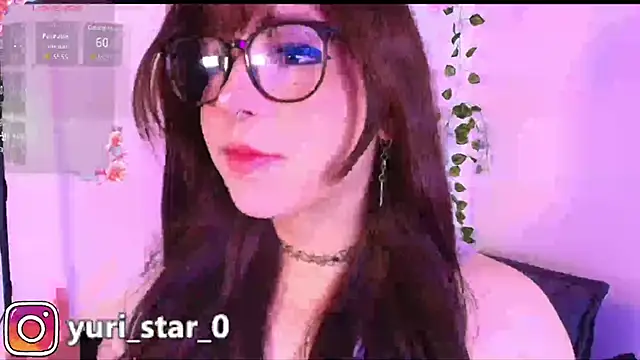 Snapshot of Yuri_Stars chatting on 11/03/25, 07:48 Yuri Stars online show from 11/03/25, 07:48