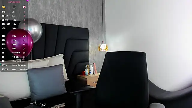 Sabrina Lennox online show from 02/15/25, 08:22