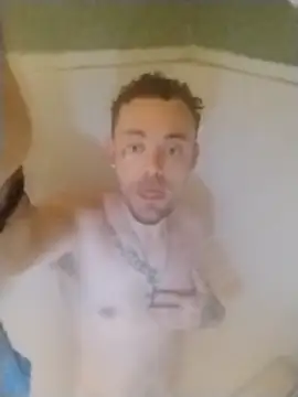 Snapshot of dadyyD95 chatting on 11/22/25, 10:36 dadyyD95 online show from 11/22/25, 10:36