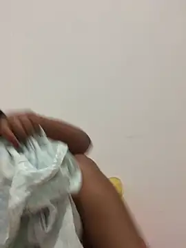 Snapshot of lollitta-33677 chatting on 12/28/24, 06:49 lollitta-33677 online show from 12/28/24, 06:49