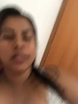 Snapshot of lollitta-33677 chatting on 01/02/25, 10:01 lollitta-33677 online show from 01/02/25, 10:01