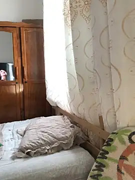 Snapshot of lollitta-33677 chatting on 02/17/25, 02:37 lollitta-33677 online show from 02/17/25, 02:37