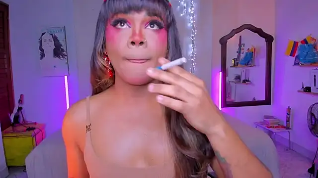 CuteRomi online show from 11/21/25, 04:55