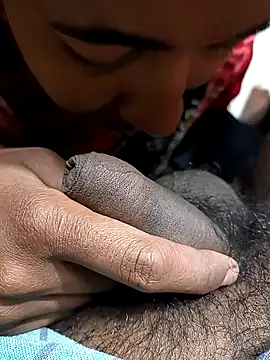 Snapshot of hairipussy2 chatting on 03/01/25, 02:15 hairipussy2 online show from 03/01/25, 02:15