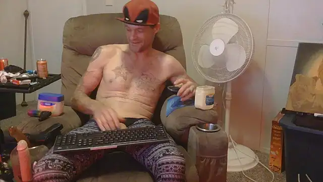 Snapshot of TheOneYouLove69 chatting on 02/15/25, 02:15 TheOneYouLove69 online show from 02/15/25, 02:15