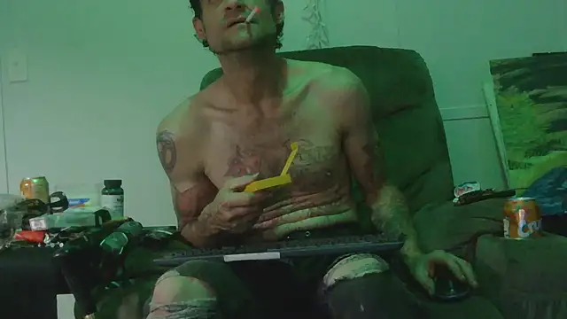 Snapshot of TheOneYouLove69 chatting on 03/07/25, 05:08 TheOneYouLove69 online show from 03/07/25, 05:08