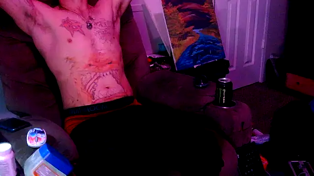 Snapshot of TheOneYouLove69 chatting on 03/19/25, 12:59 TheOneYouLove69 online show from 03/19/25, 12:59