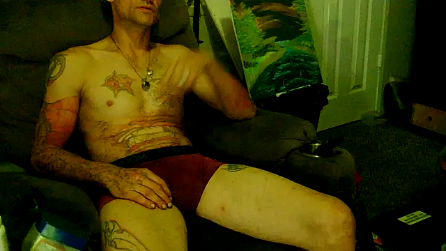 Snapshot of TheOneYouLove69 chatting on 03/19/25, 06:57 TheOneYouLove69 online show from 03/19/25, 06:57