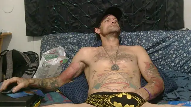 Snapshot of TheOneYouLove69 chatting on 09/08/25, 03:00 TheOneYouLove69 online show from 09/08/25, 03:00