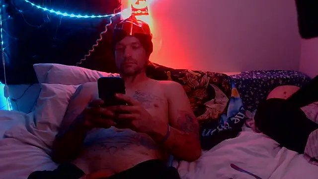 Snapshot of TheOneYouLove69 chatting on 10/07/25, 07:05 TheOneYouLove69 online show from 10/07/25, 07:05