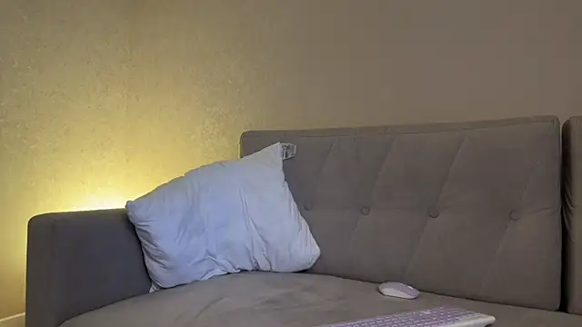 weshycouple online show from 04/15/26, 03:02