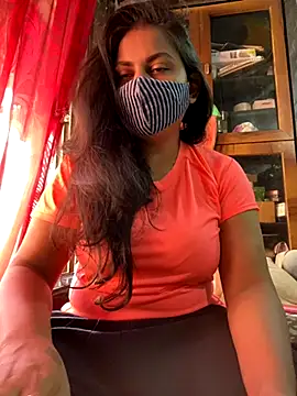 HaaniKaur online show from 11/17/25, 07:36