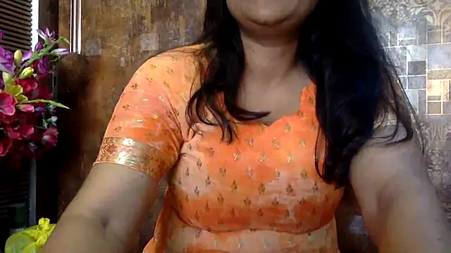 HaaniKaur online show from 02/09/26, 09:46