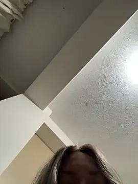 Snapshot of xLadyScarlettx chatting on 01/08/25, 03:19 xLadyScarlettx online show from 01/08/25, 03:19