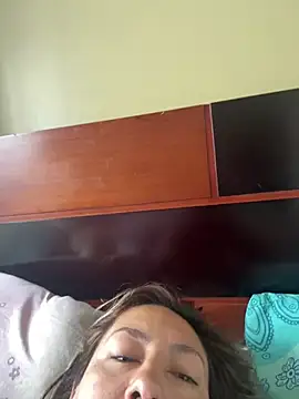 Snapshot of xLadyScarlettx chatting on 02/01/25, 02:13 xLadyScarlettx online show from 02/01/25, 02:13