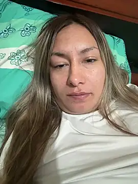 Snapshot of xLadyScarlettx chatting on 02/11/25, 02:03 xLadyScarlettx online show from 02/11/25, 02:03