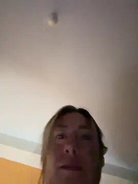 Snapshot of xLadyScarlettx chatting on 02/17/25, 01:58 xLadyScarlettx online show from 02/17/25, 01:58