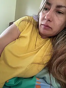 Snapshot of xLadyScarlettx chatting on 03/06/25, 10:36 xLadyScarlettx online show from 03/06/25, 10:36