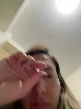 Snapshot of xLadyScarlettx chatting on 03/08/25, 12:44 xLadyScarlettx online show from 03/08/25, 12:44