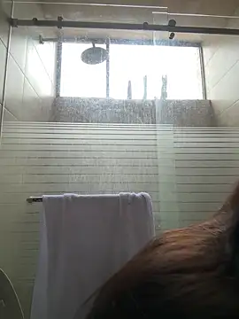 Snapshot of xLadyScarlettx chatting on 09/15/25, 02:17 xLadyScarlettx online show from 09/15/25, 02:17