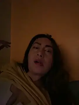 Snapshot of xLadyScarlettx chatting on 10/16/25, 03:07 xLadyScarlettx online show from 10/16/25, 03:07