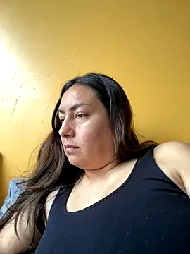 Snapshot of xLadyScarlettx chatting on 10/20/25, 02:39 xLadyScarlettx online show from 10/20/25, 02:39