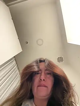 xLadyScarlettx online show from 02/05/26, 06:29