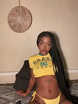 Snapshot of Isaa_Coleman_ chatting on 12/11/24, 11:21 Isaa Coleman online show from 12/11/24, 11:21