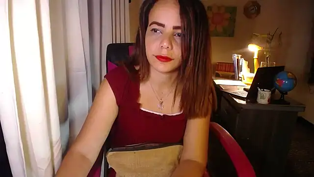 Snapshot of danielle_rose_1 chatting on 05/22/26, 03:17 danielle rose 1 online show from 05/22/26, 03:17