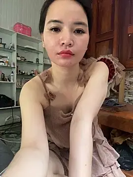 Snapshot of LiLi-Kirix99 chatting on 05/30/26, 07:49 LiLi-Kirix99 online show from 05/30/26, 07:49