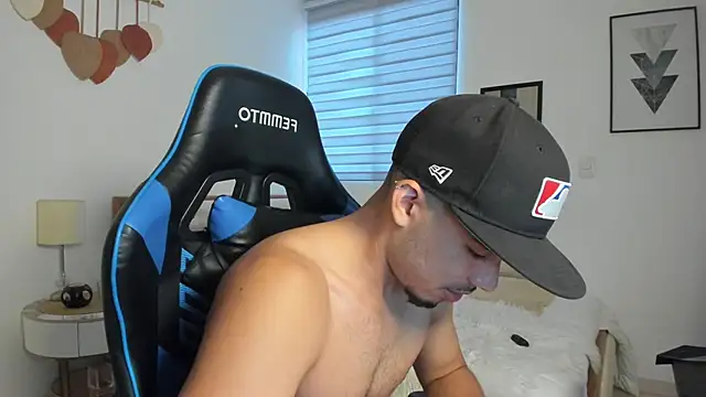 mateoleonee online show from 10/01/25, 08:48