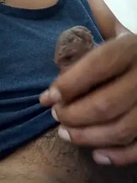 Snapshot of Ithamar89 chatting on 12/17/25, 08:15 Ithamar89 online show from 12/17/25, 08:15