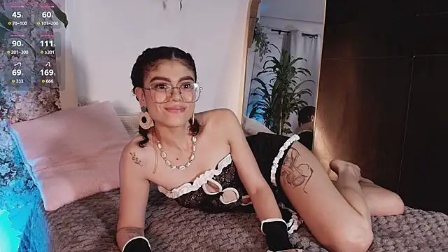Snapshot of AmberMoss_ chatting on 07/11/26, 05:43 AmberMoss online show from 07/11/26, 05:43