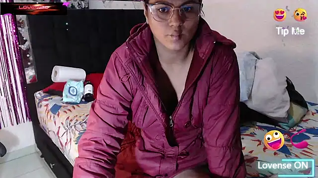 Snapshot of SweetAlmaa chatting on 07/14/26, 09:47 SweetAlmaa online show from 07/14/26, 09:47