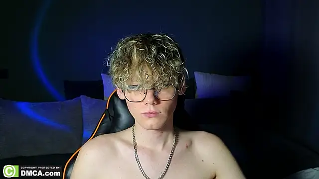 Keytaro online show from 03/08/26, 02:04