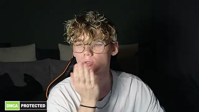 Keytaro online show from 04/14/26, 11:55