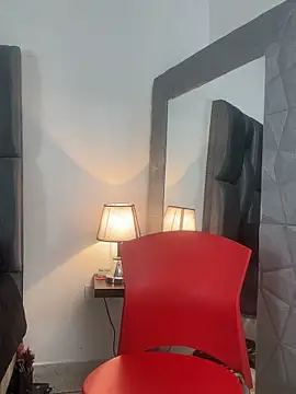 LucyGiraldo online show from 03/01/25, 02:04