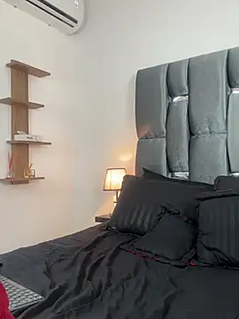 LucyGiraldo online show from 03/02/25, 09:01