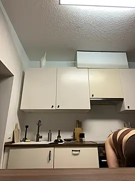 Snapshot of Fancy-Francy chatting on 03/18/25, 06:26 Fancy-Francy online show from 03/18/25, 06:26