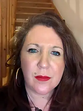 Snapshot of Candy-Desire chatting on 02/15/25, 08:22 Candy-Desire online show from 02/15/25, 08:22