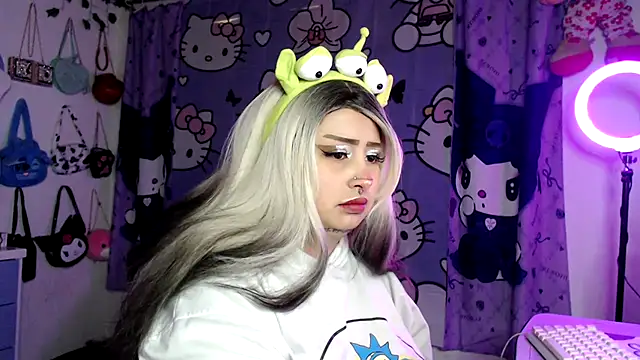 lussyevans24 online show from 02/06/26, 06:29