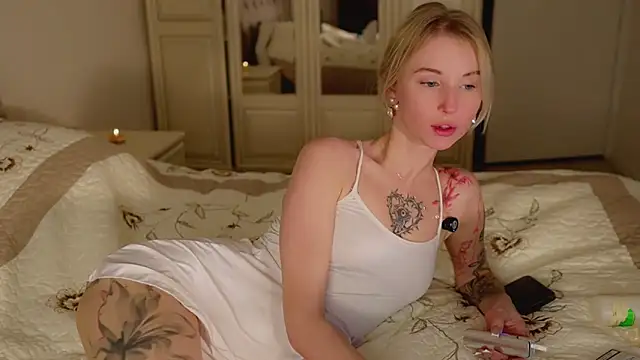 blondy room online show from 12/21/25, 05:31