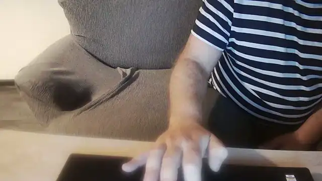 Snapshot of margotgra82 chatting on 01/02/25, 04:35 margotgra82 online show from 01/02/25, 04:35