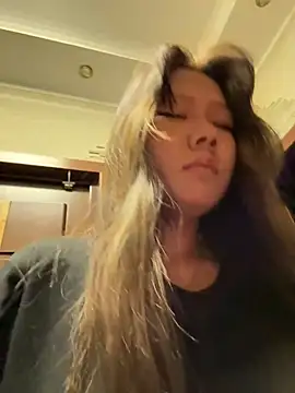 Snapshot of Kim_SLO chatting on 02/06/26, 05:49 Kim SLO online show from 02/06/26, 05:49