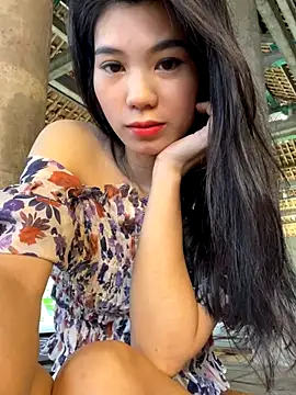 Snapshot of Baby-sexygirl01 chatting on 12/16/25, 02:49 Baby-sexygirl01 online show from 12/16/25, 02:49