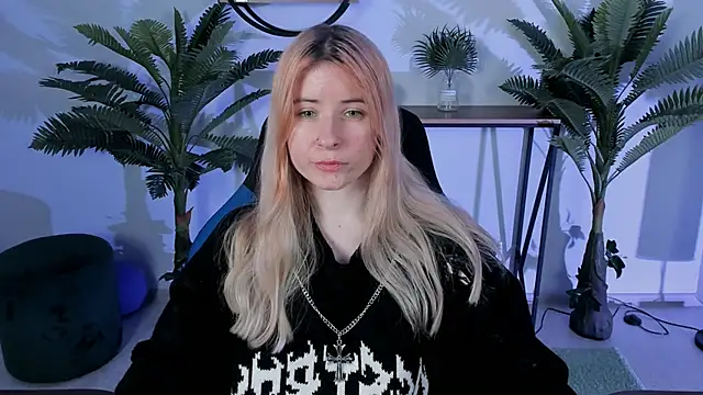 LexiWenford online show from 12/24/24, 09:17