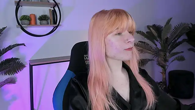 LexiWenford online show from 03/03/25, 05:53