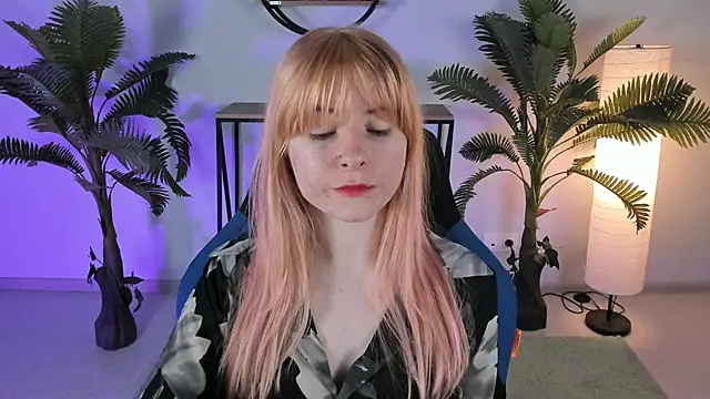 LexiWenford online show from 03/10/25, 03:01