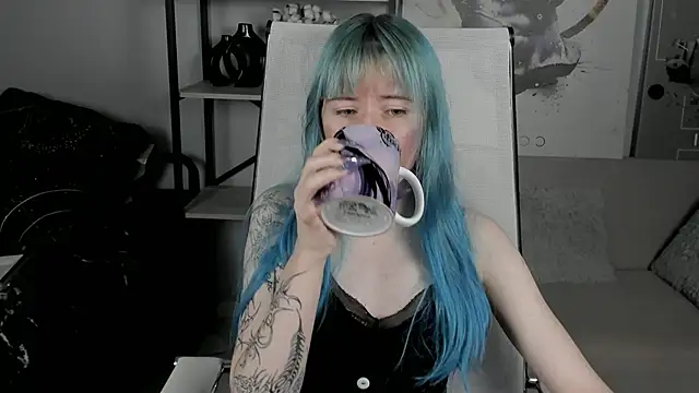 LexiWenford online show from 10/20/25, 02:45