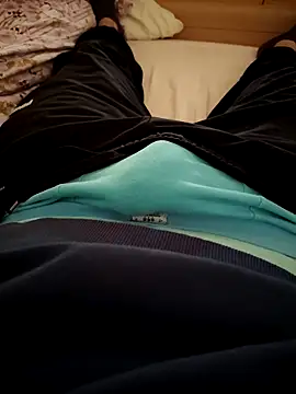 Cedry2k007 online show from 03/29/26, 01:44